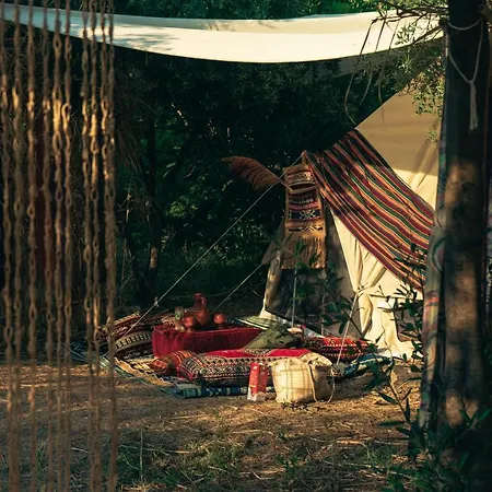 Butterfly Valley Seaside Glamping * 厄吕代尼兹